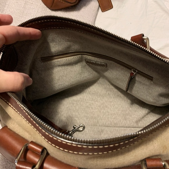 Dooney and Bourke purse - Picture 3 of 6